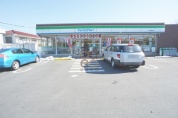 ファミリーマート小平回田店