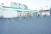 ファミリーマート東大和青梅街道店