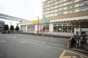 いなげや玉川上水駅前店