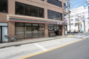 セブンイレブン小平一橋学園駅前店