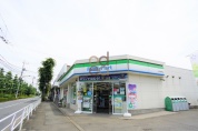 ファミリーマート立川若葉町店
