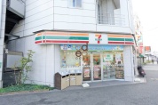 セブンイレブン東大和市駅南店