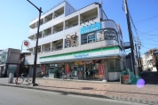ファミリーマート玉川上水駅南口店