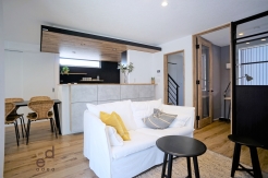 モデルハウス写真　リビングダイニング