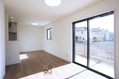 G号棟　リビングダイニング