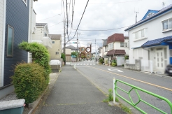 西道路 南方向