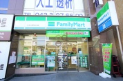 ファミリーマート久米川駅北口店